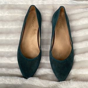 Vionic Posey Green Flats